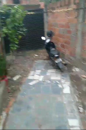 Casa simples a 200 metros da praia